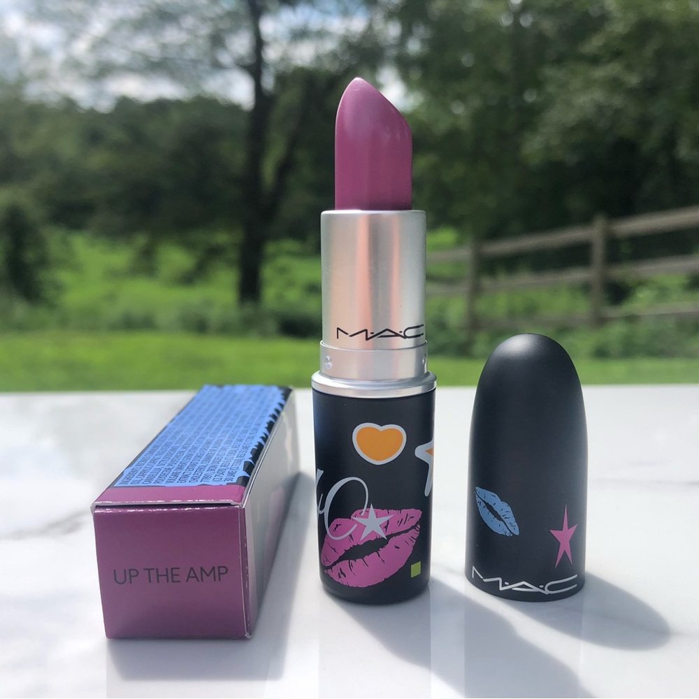 “Up The Amp” M.A.C. 40th Lipstick - Picture 2 of 8